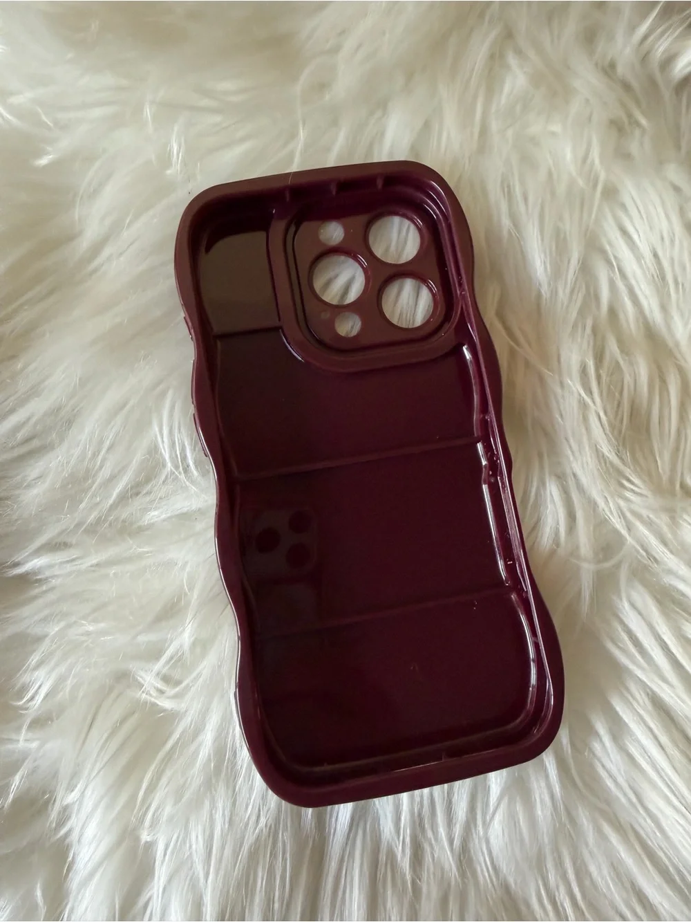 2 Glossy Burgundy Wavy Phone Cases for IPhone 16 pro